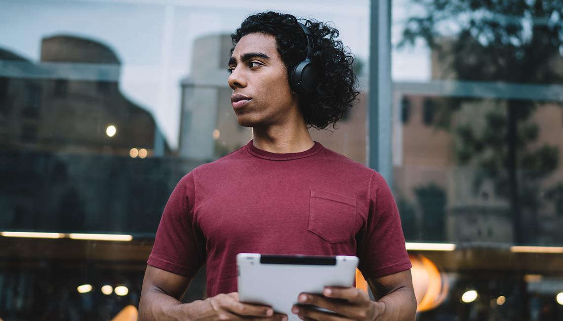 Active noise-cancelling headphones: Who are they for?